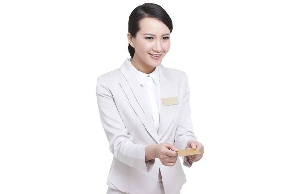 Quels sont les avantages de la carte Gold de Fortuneo pour les clients de la banque?